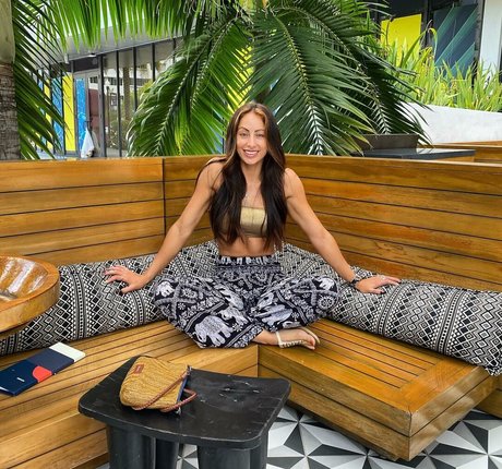 Casey Samsel free star photo