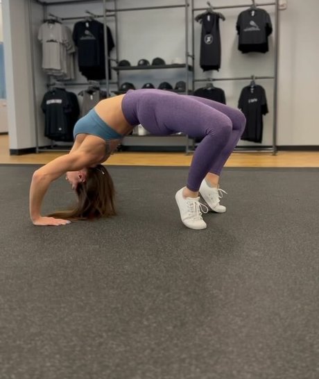 Casey Samsel art model images