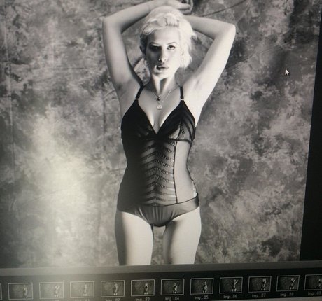 Uli Krown star sexy photos