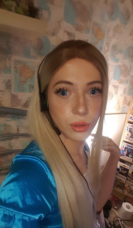 kaileyaustin sexy pornstar galleries