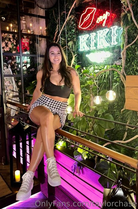 taylorchase model nude galleries