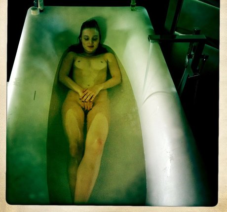 Bella Heathcote high quality model images