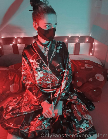 yona mlem erotic model photos