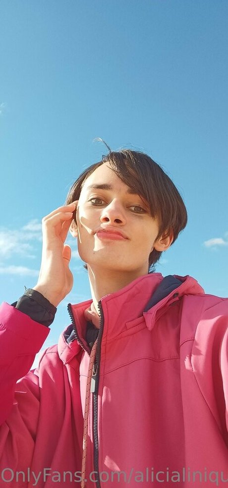 alicialiniquinn pornstar top images
