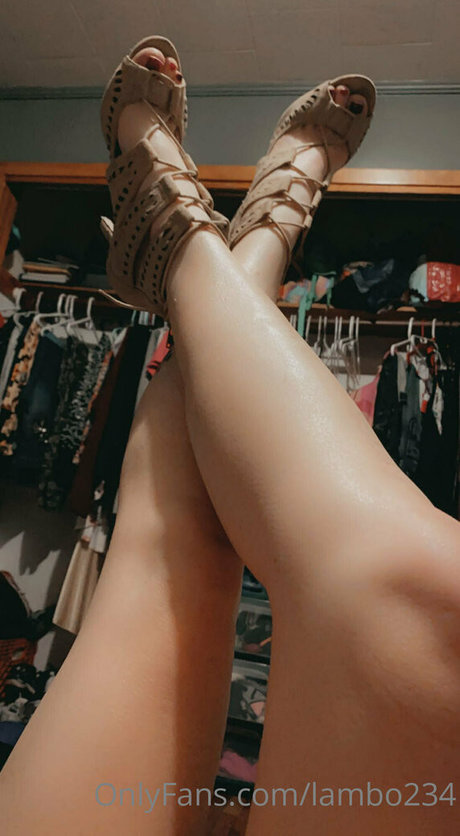 lambo234 erotic actress pic