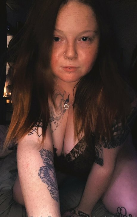 nicolelow94 porn star gallery