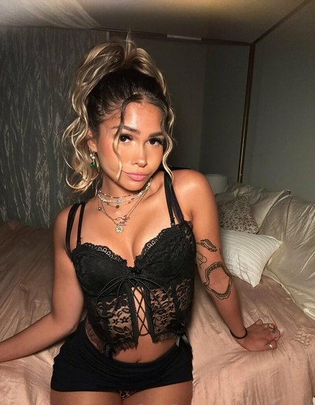 skinny blonde milf onlyfans best picture