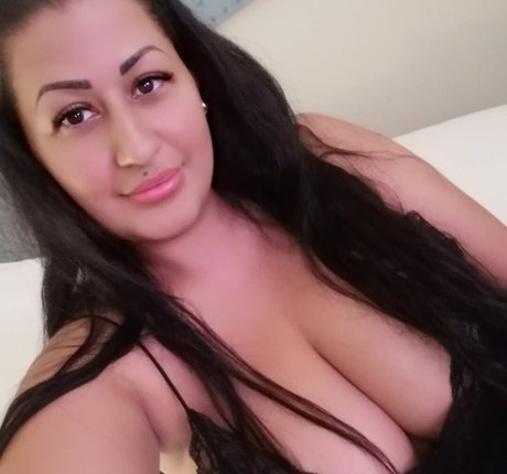 Csimbora Barbara free model pic