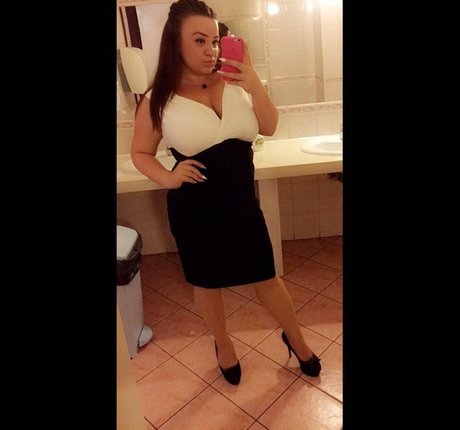 Skorka Kitti pornstar erotic galleries