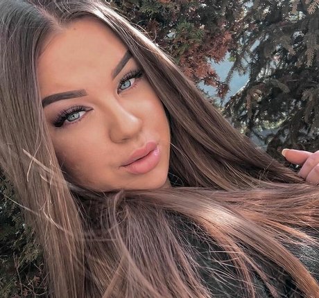 Skorka Kitti pornstar naked images