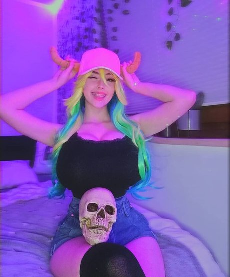 Eilse Deinsee xxx model photo