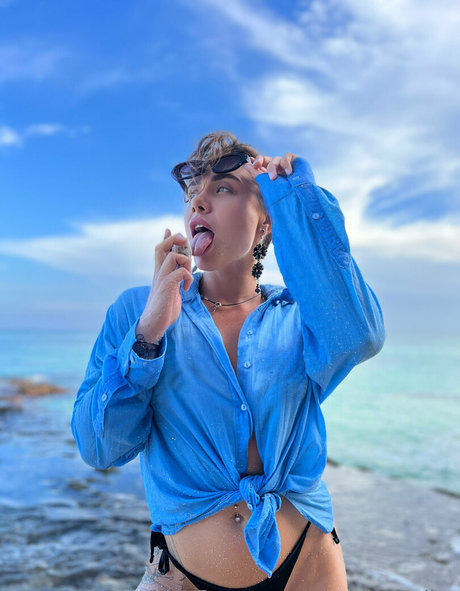 olga le belier free model pics