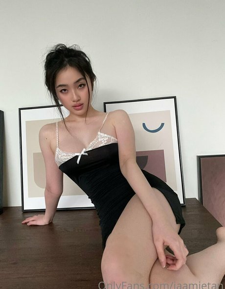 Jaamietan naked actress image