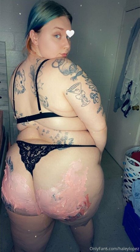 haleylopez nudes star gallery