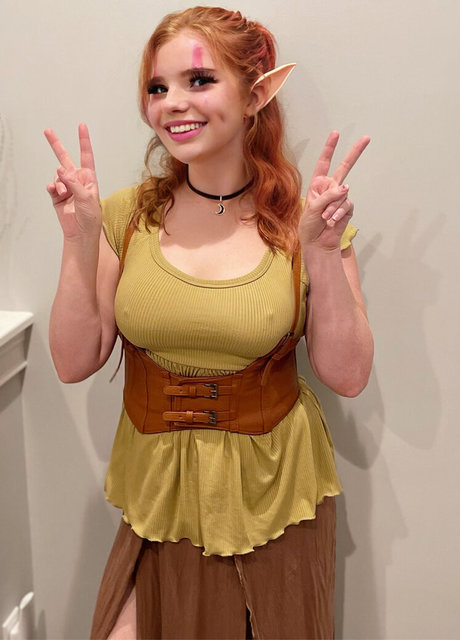 redpandaeyes star sexy image