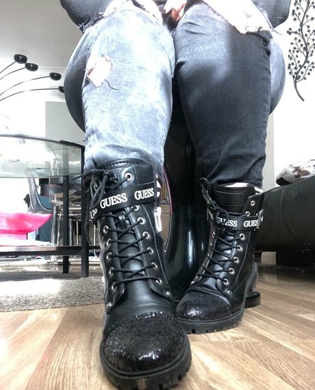 latinamarina erotic pornstar pics