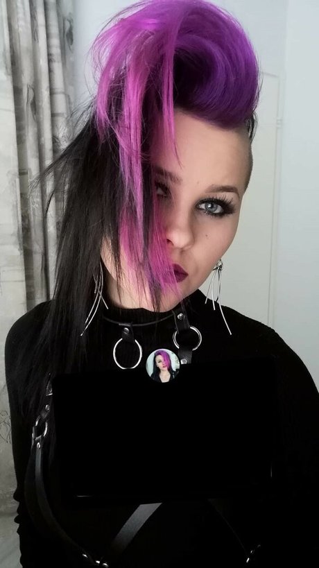 VMissyB nudes model photos