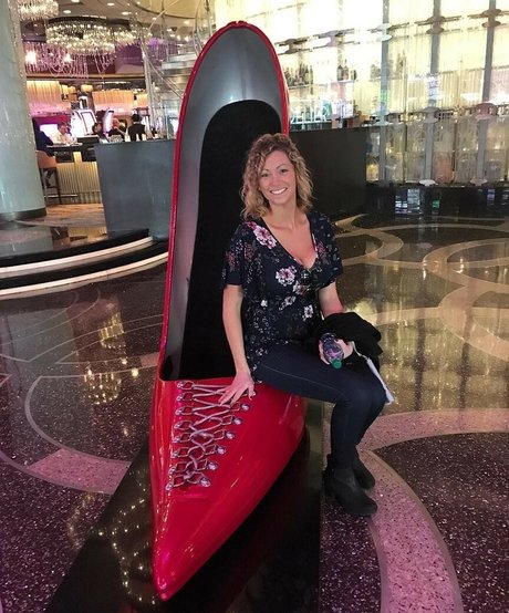 Brino Wyant star erotic photos