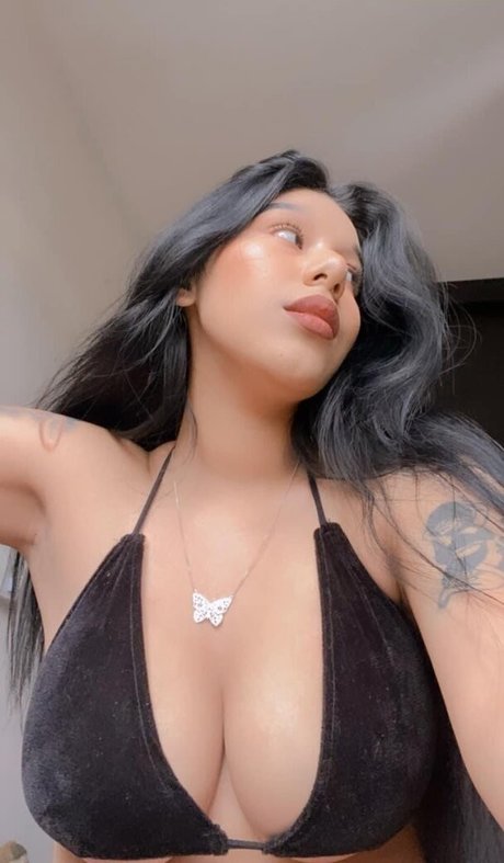 Fernanda V pretty pornstar pics