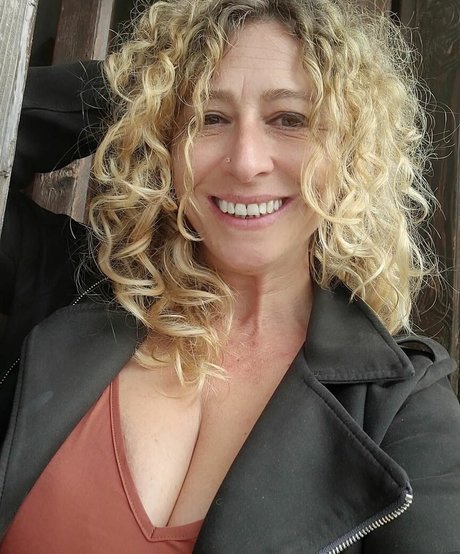 Sabina Di Iorio model art image