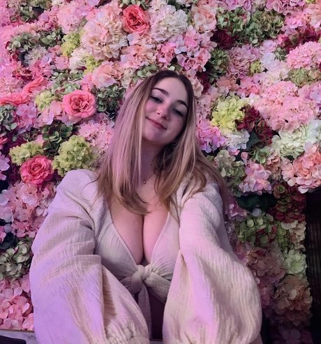 Jolie B pornstar xxx galleries