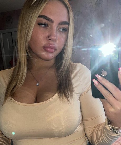 Caoimheeee xxx model gallery