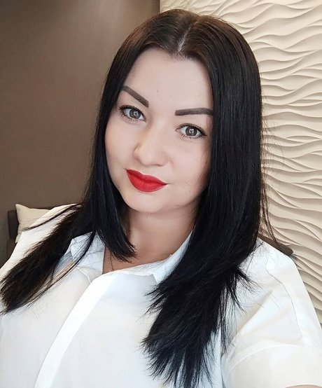 Irina P star sexy image