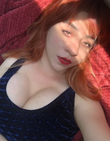 Josahandry Lia nice actress image