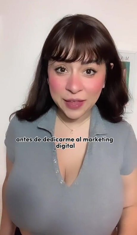 Josahandry Lia model adult pictures