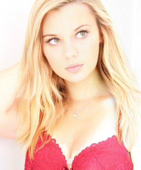 Nolwenn Dis model sex galleries