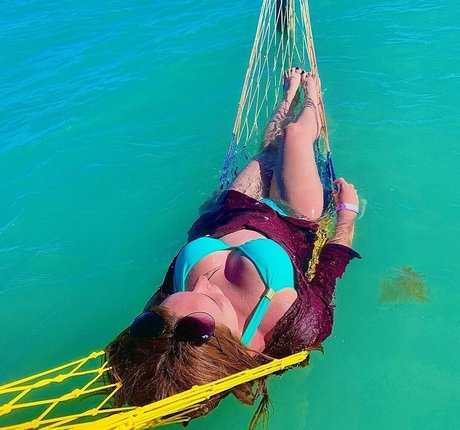 eijanine nudes pornstar photos