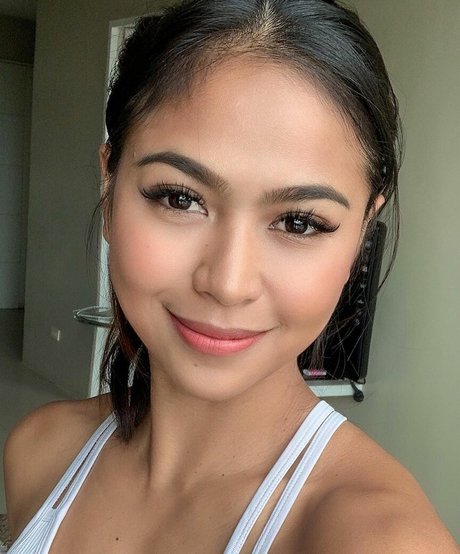 Myra Licerio Golloso sexy star pictures