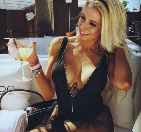 Faye Padley nice pornstar img