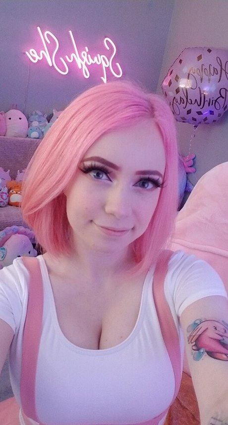 SquishShe sexy actress images