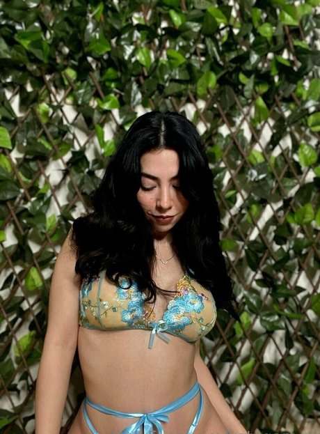 Katygamez pornographic model image