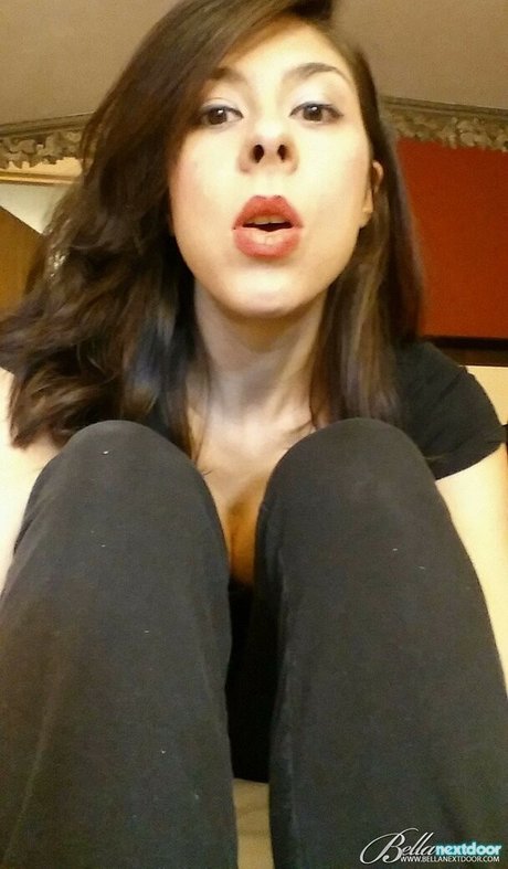 Nina1987 high quality star images