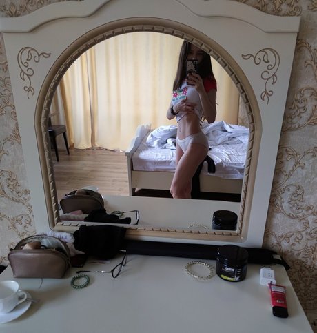 kcioxan nudes model img