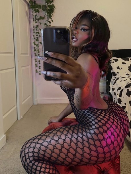 Mayhashira pornstar nude pic