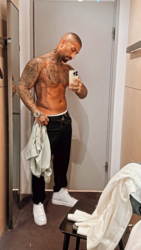 Bobby Chambers perfect star pictures