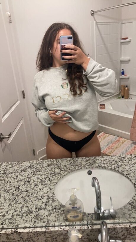 Katie Walters model best pic