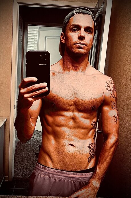 JayDashMe adult model img