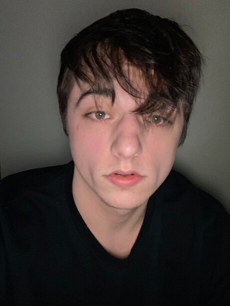 Daniel Keith sexy actress pics