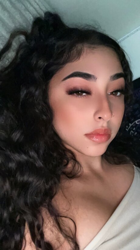 Alanaaah model photos