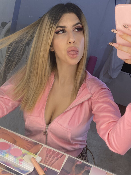 Tila Tsoli star sex photo