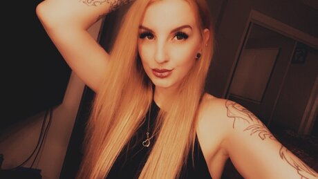 ToxiiccBarbiee pornstar free img