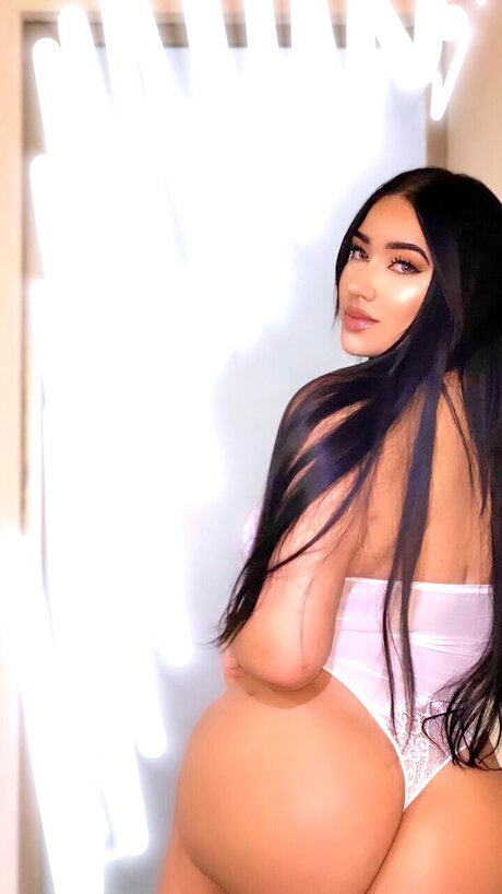 Sina Marin high quality star images