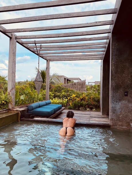 Adrianna nice model gallery