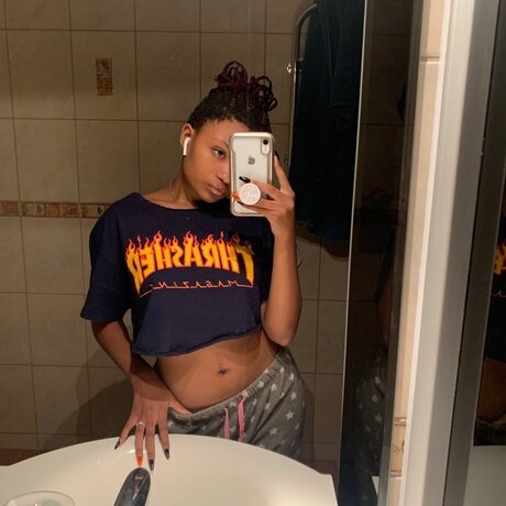 Lilly Andersson naked star photos