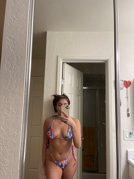 Amaya erotic model photo