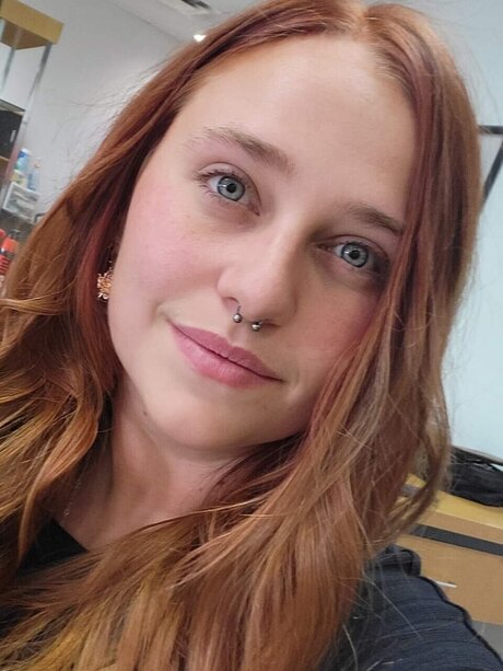 BigBootyB25 pornstar hot pictures